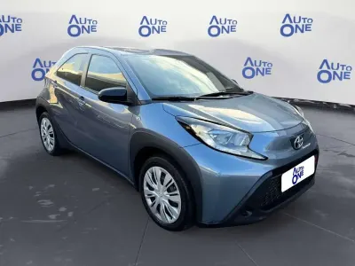 Usata Toyota Aygo X Active 72 CV (52 kW) 2025 Blu/azzurro SUV