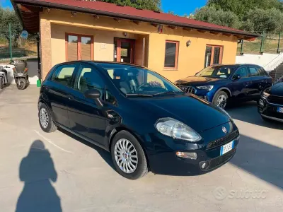 Usata Fiat Punto Street 95 CV (69 kW) 2018 Nero Utilitaria