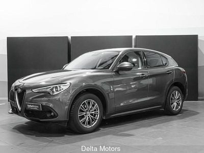 Grigio Usata 2018 Alfa Romeo Stelvio Executive SUV | 20.100 € (Buon prezzo)