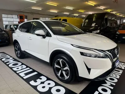 Usata Nissan Qashqai N-Connecta 158 CV (116 kW) 2022 Bianco SUV