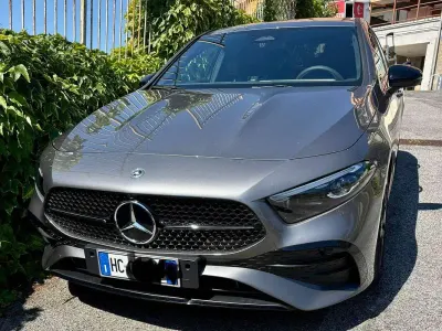 Nuova Mercedes A180 AMG line 116 CV (85 kW) 2026 Grigio Berlina
