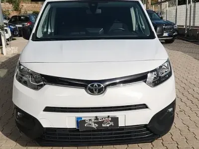 Usata Toyota Proace City 120 CV (88 kW) 2022 Bianco Monovolume