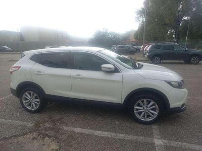 Usata Nissan Qashqai Tekna 110 CV (80 kW) 2015 Bianco SUV