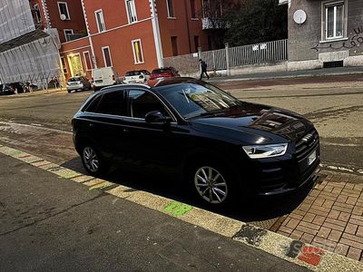 Usata Audi Q3 150 CV (110 kW) 2015 Nero SUV