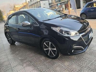 Usata Peugeot 208 Allure 99 CV (72 kW) 2018 Blu/azzurro Utilitaria