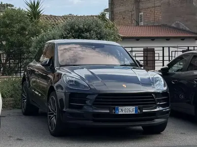 Usata Porsche Macan 245 CV (180 kW) 2021 Grigio SUV