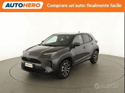 Usata Toyota Yaris Cross Trend 92 CV (67 kW) 2022 Grigio SUV