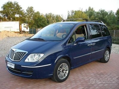 Usata Lancia Phedra 170 CV (125 kW) 2008 Blu Monovolume