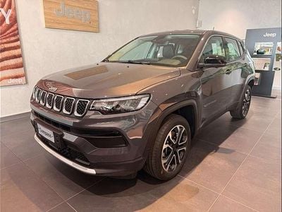 Nuova Jeep Compass Altitude 131 CV (96 kW) 2026 Graphite grey SUV
