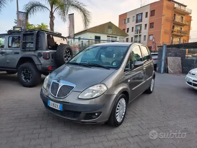 Usata Lancia Musa 69 CV (50 kW) 2007 Marrone Monovolume