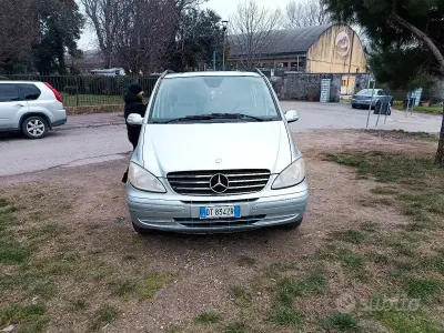 Usata Mercedes Viano 150 CV (110 kW) 2008 Grigio Monovolume