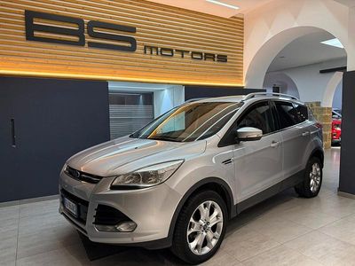 Usata Ford Kuga Titanium 120 CV (88 kW) 2015 Argento SUV