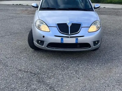 Usata Lancia Ypsilon 69 CV (50 kW) 2006 Grigio Utilitaria