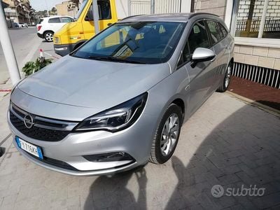 Usata Opel Astra Innovation 110 CV (80 kW) 2019 Grigio Station wagon