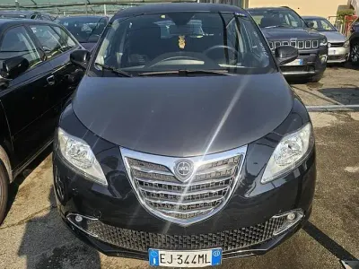 Usata Lancia Ypsilon S 69 CV (50 kW) 2011 Nero Utilitaria