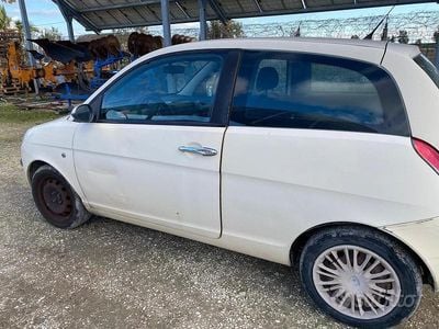 Usata Lancia Ypsilon 75 CV (55 kW) 2003 Utilitaria