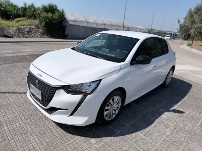 Usata Peugeot 208 Allure 75 CV (55 kW) 2022 Bianco Utilitaria