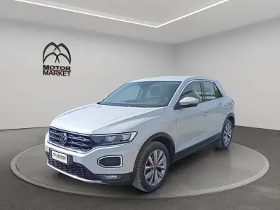 Usata VW T-Roc Business 150 CV (110 kW) 2021 Argento SUV