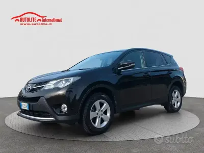 Usata Toyota RAV4 Style 124 CV (91 kW) 2014 Nero SUV