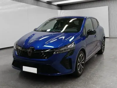 Usata Renault Clio V Techno 142 CV (104 kW) 2023 Blu Berlina