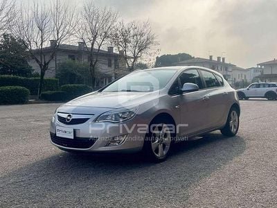Usata Opel Astra Cosmo 116 CV (85 kW) 2010 Grigio Berlina