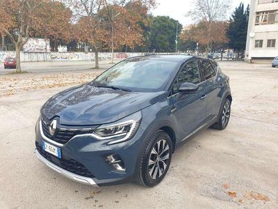 Usata 2023 Renault Captur Techno SUV | 16.700 € (Buon prezzo)