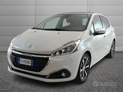 Usata Peugeot 208 Allure 100 CV (73 kW) 2018 Bianco Utilitaria