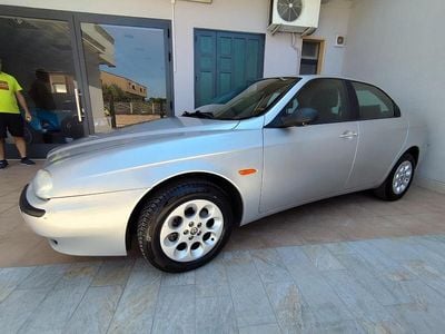 Usata Alfa Romeo 156 Progression 144 CV (105 kW) 2000 Argento Berlina