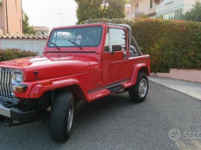 Usata Jeep Wrangler 103 CV (75 kW) 1991 Rosso SUV