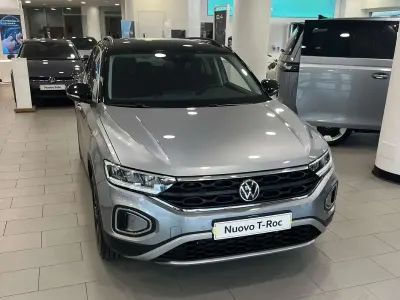 Usata VW T-Roc Sport 116 CV (85 kW) 2025 Argento SUV