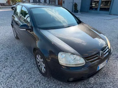 Usata VW Golf IV Comfortline 105 CV (77 kW) 2005 Nero Berlina