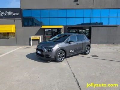 Begagnad Citroën C3 PureTech 110 HK (80 kW) 2024 Grå