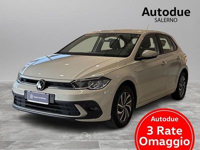 Begagnad VW Polo Life 95 HK (69 kW) 2023 Grå Halvkombi