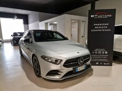Usata Mercedes A180 Premium 116 CV (85 kW) 2020 Grigio Berlina