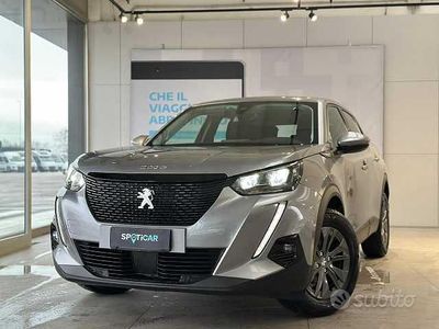 Usata Peugeot 2008 Active 101 CV (74 kW) 2022 Grigio SUV