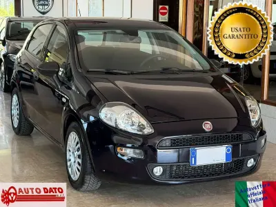 Usata Fiat Punto Street 95 CV (69 kW) 2018 Bianco Utilitaria