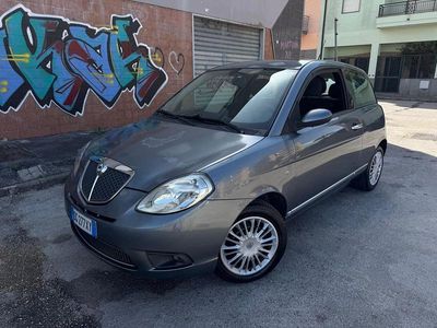 Usata Lancia Ypsilon 74 CV (54 kW) 2007 Grigio Utilitaria