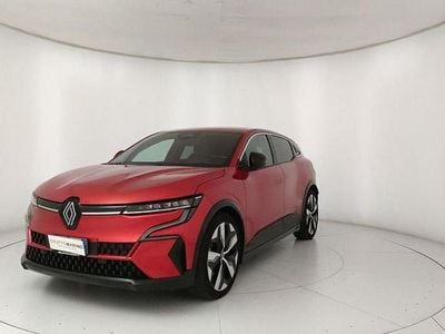Usata Renault Megane E-Tech Techno 160 kW (218 CV) 2023 Rosso Utilitaria