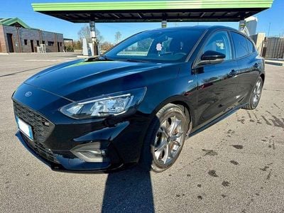 Usata Ford Focus ST-Line 120 CV (88 kW) 2021 Nero Berlina