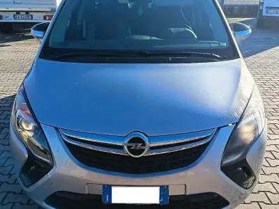Usata Opel Zafira Tourer 150 CV (110 kW) 2013 Monovolume