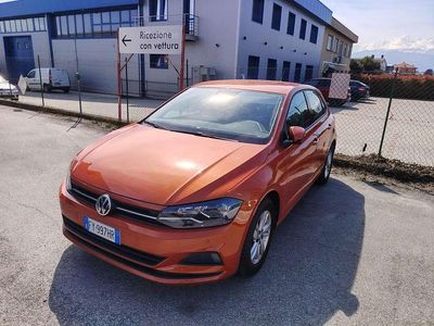 Usata VW Polo Comfortline 95 CV (69 kW) 2019 Arancione Utilitaria