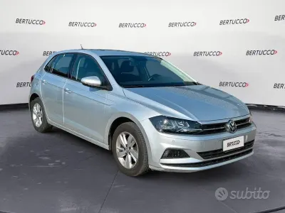 Usata VW Polo Comfortline 80 CV (58 kW) 2018 Grigio Utilitaria