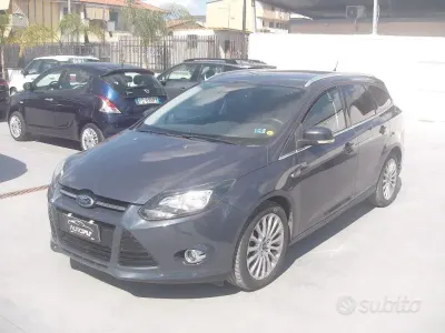 Usata Ford Focus Titanium 116 CV (85 kW) 2011 Grigio Station wagon