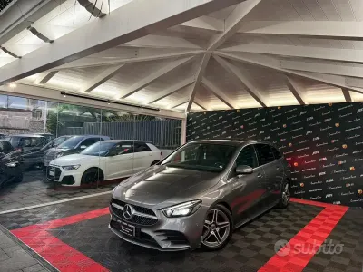 Usata Mercedes B180 Premium 116 CV (85 kW) 2019 Grigio Utilitaria