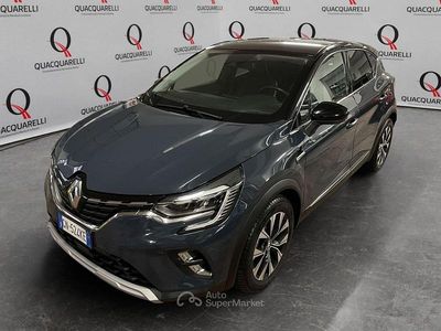 Usata Renault Captur Techno 143 CV (105 kW) 2023 Blu/azzurro SUV