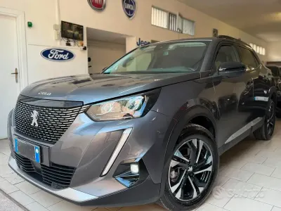 Usata Peugeot 2008 Allure 131 CV (96 kW) 2022 Grigio SUV