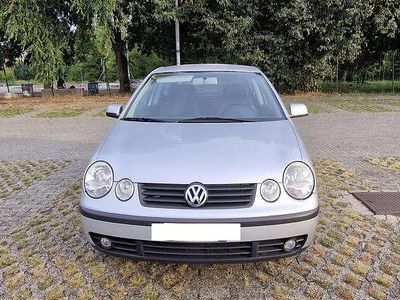 Usata VW Polo Comfortline 54 CV (39 kW) 2003 Grigio Berlina