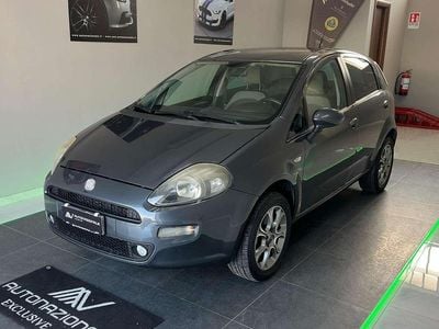 Usata Fiat Punto Easy 69 CV (50 kW) 2012 Grigio Utilitaria