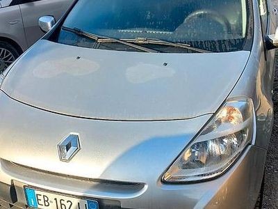Usata Renault Clio II 75 CV (55 kW) 2010 Grigio Berlina