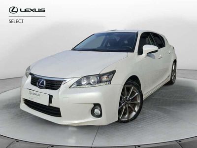 Lexus CT200h